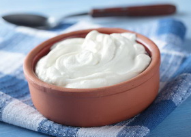 Молочный йогурт Молочный йогурт