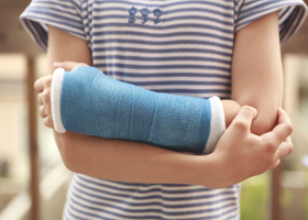 Гипсовая повязка при переломе лучевой кости Гипсовая повязка при переломе лучевой кости