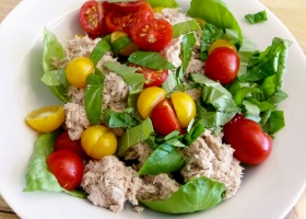 Салат с тунцом Салат с тунцом